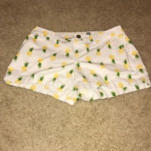 pineapple old navy shorts